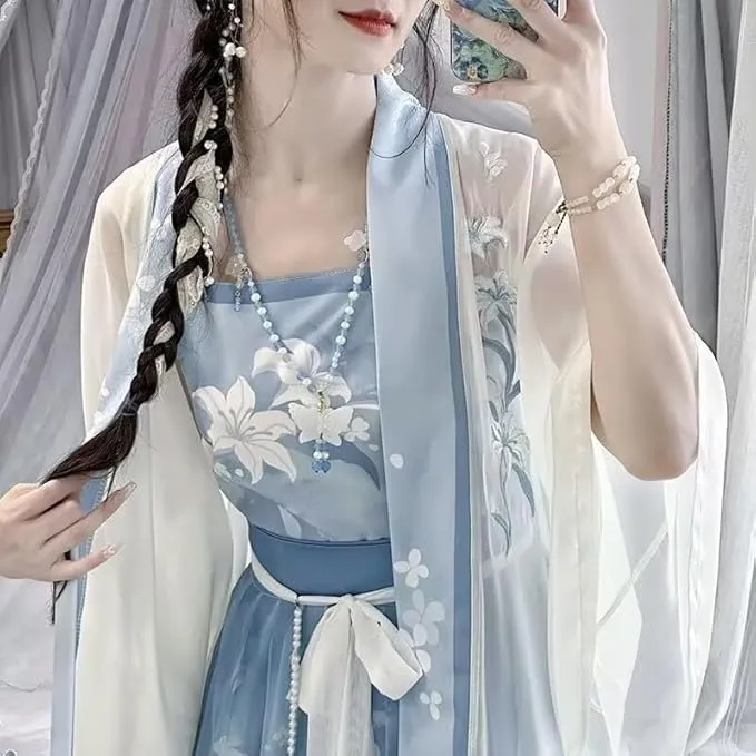 Embrace the Elegance: Why This Traditional Chinese Cosplay Costume Needs to Be in Your Wardrobe